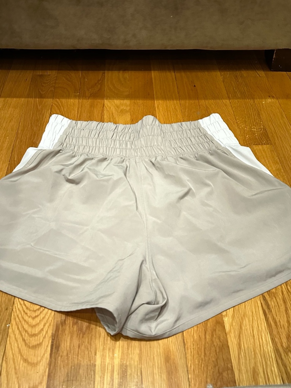 High-Rise Women’s Athletic Shorts in Light Gray with White Side Panels